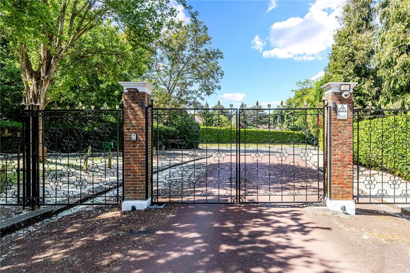 Rose Walk, Purley, CR8