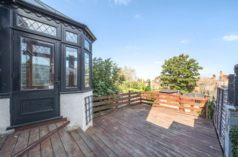 Annsworthy Crescent, London, SE25
