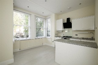 Grange Park, London, W5