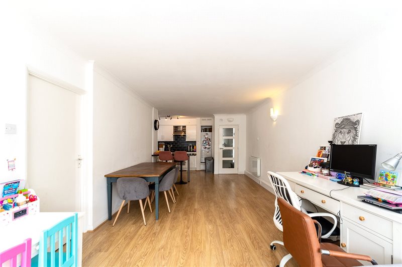 High Point, Weybridge, Surrey, KT13
