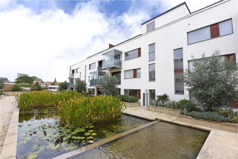 Rayners Road, London, SW15