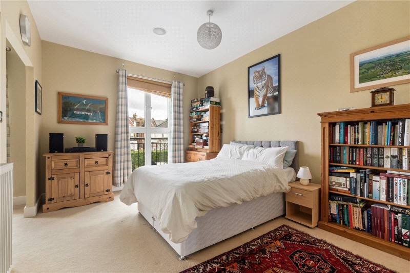 Pavilion Square, London, SW17