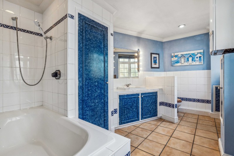 Lancaster Mews, Bayswater, W2