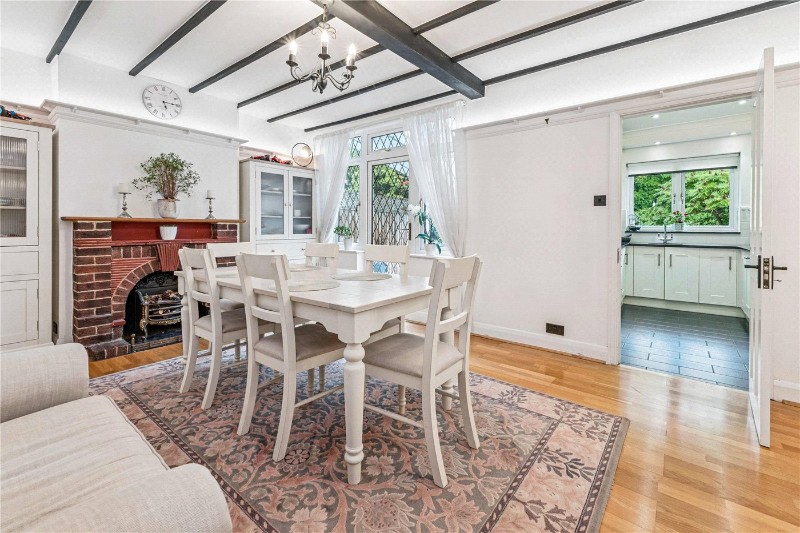 Princes Gardens, London, W3