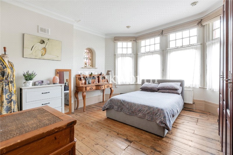 Fox Lane, London, N13