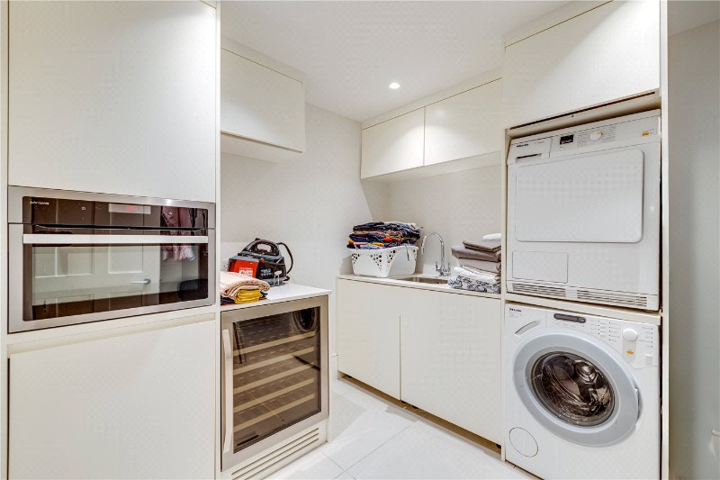 Bovingdon Road, London, SW6