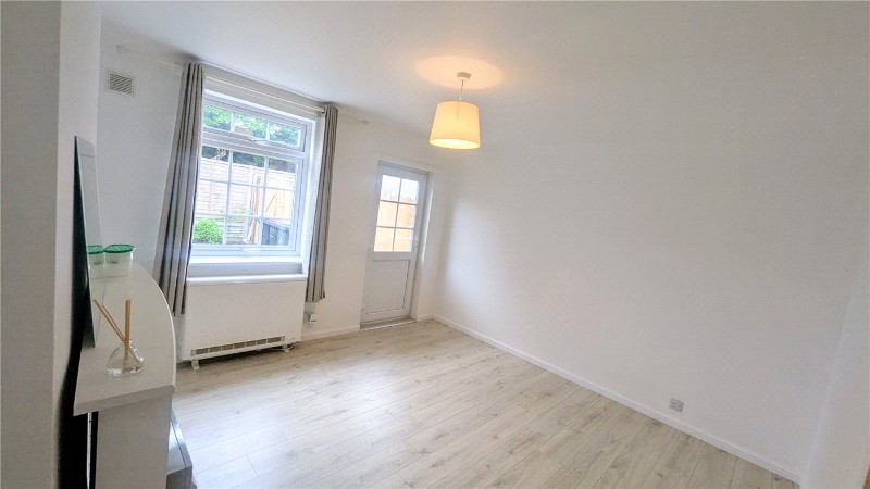 Nags Head Passage, Sleaford, Lincolnshire, NG34