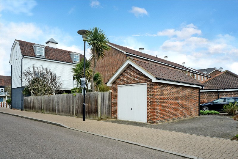 Beaumont Drive, Worcester Park, KT4
