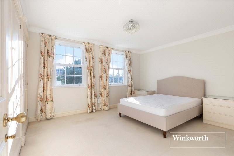 Charnwood Place, Whetstone, London, N20