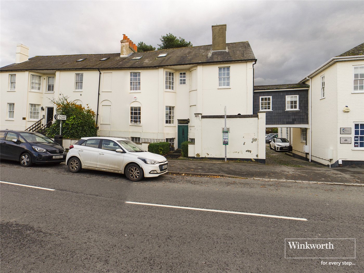 6 bedroom property for sale in Church Street, Theale, Reading