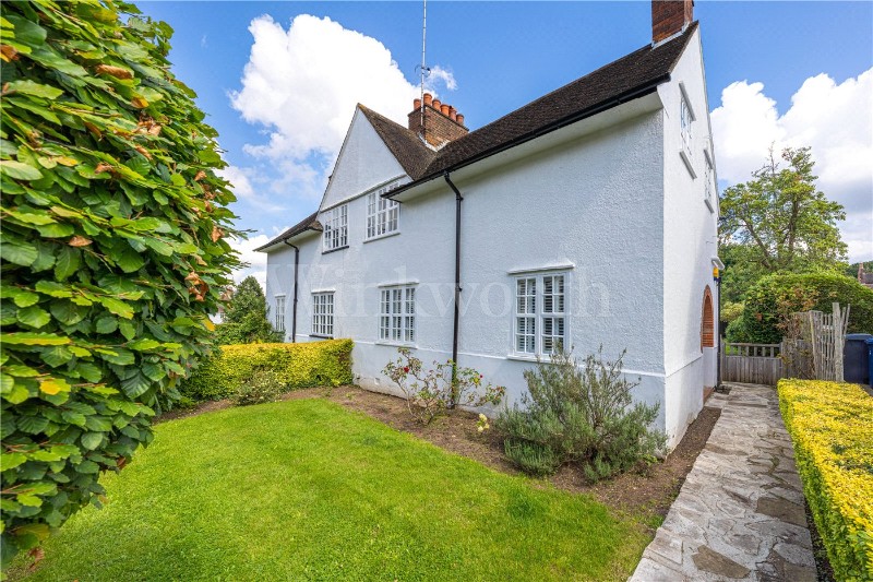 Erskine Hill, London, NW11