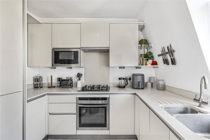 Crookham Road, London, SW6