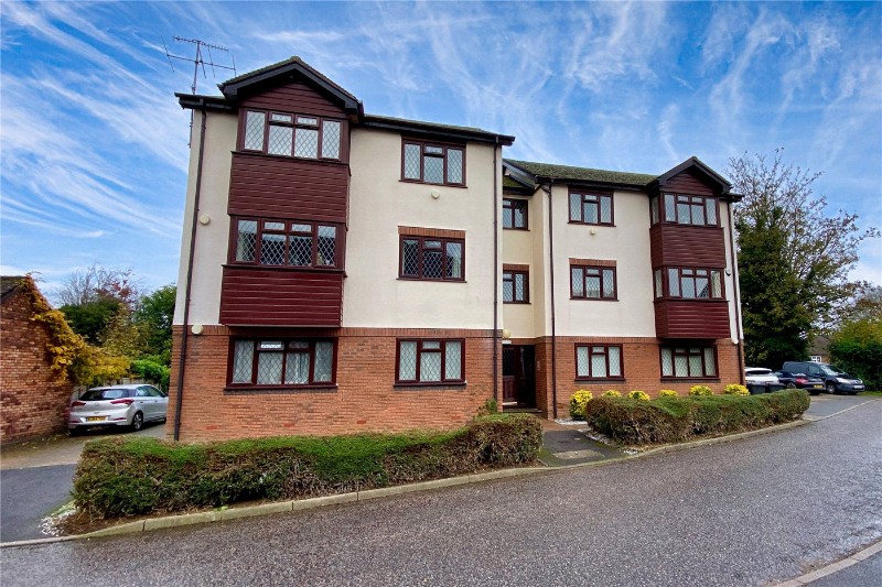 Groves Close, Bourne End, SL8