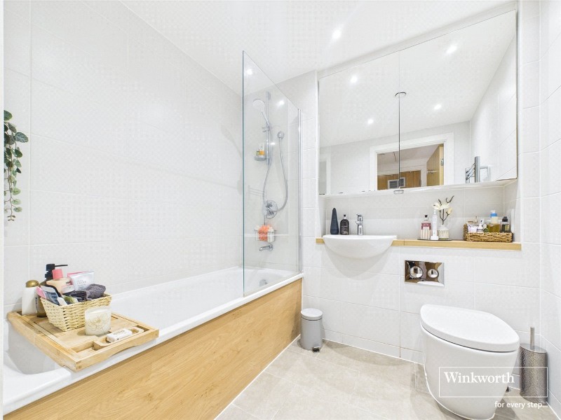 Alfred Street, Reading, Berkshire, RG1