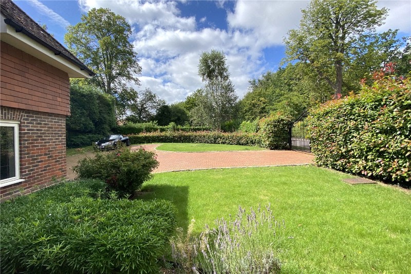 Park Grove, Knotty Green, Beaconsfield, HP9