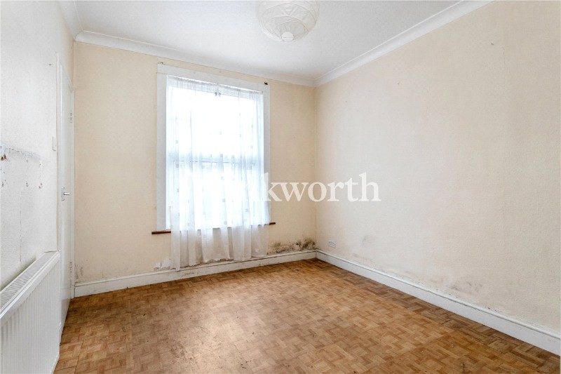 Moselle Avenue, London, N22