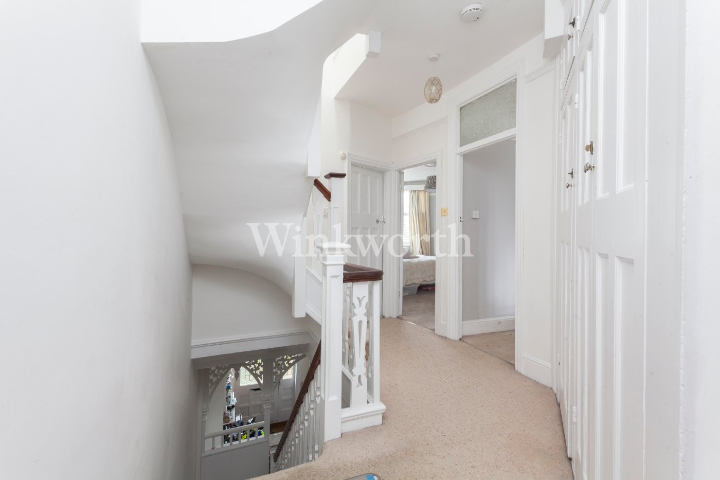6 bedroom property for sale in Lakeside Road, London, N13 (Ref