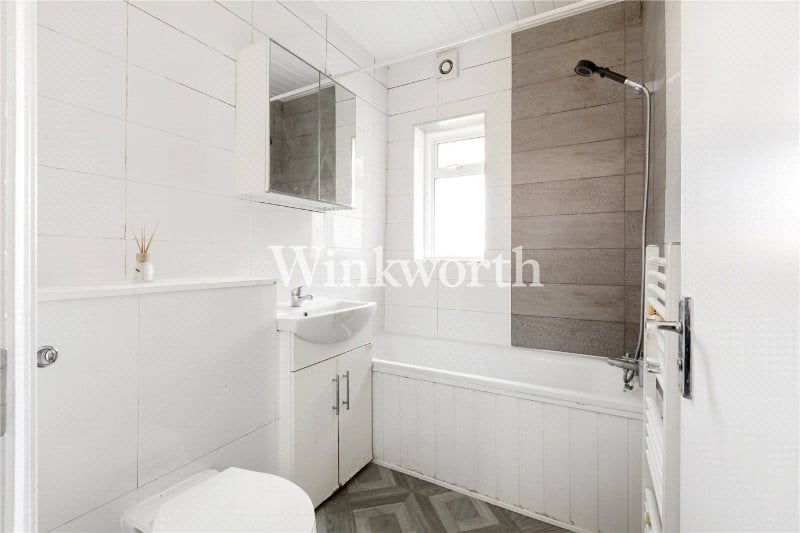 Barrowell Green, London, N21
