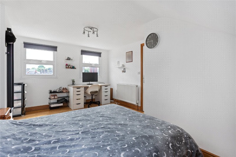 Mildenhall Road, London, E5