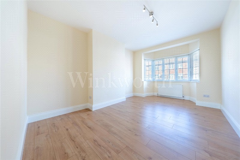 Vivian Avenue, London, NW4