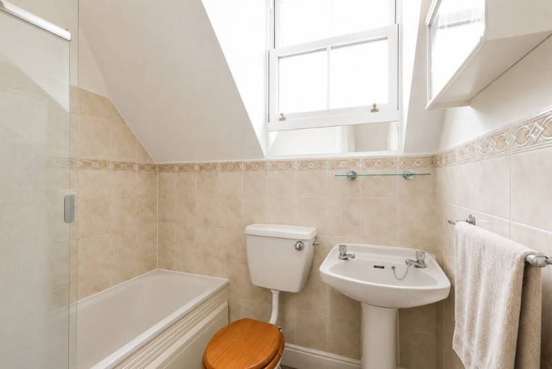 Old Bath Road, Cheltenham, Gloucestershire, GL53