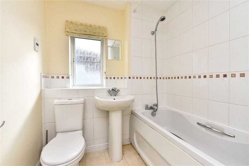 Barentin Way, Petersfield, Hampshire, GU31