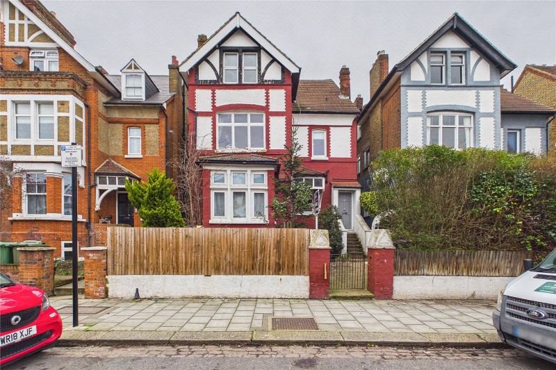 Gleneagle Road, London, SW16