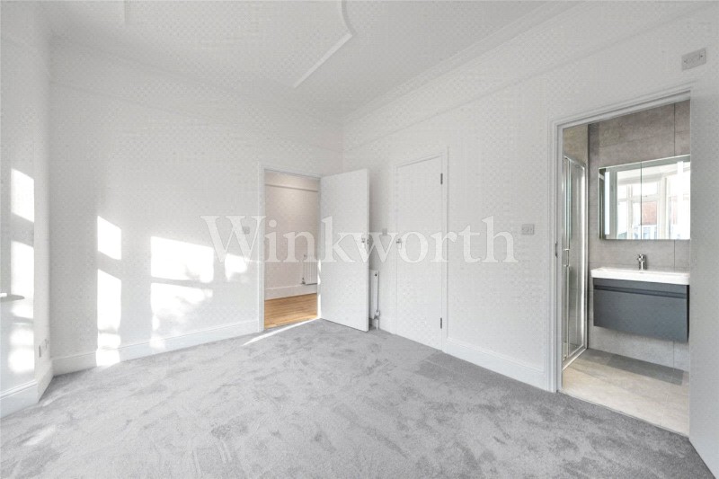 Ravenscroft Avenue, London, NW11