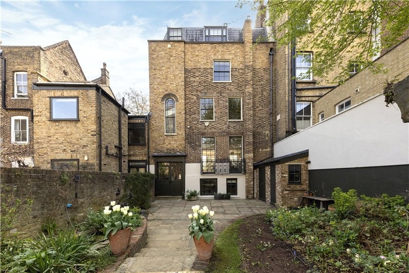 Kennington Park Road, London, SE11