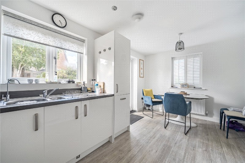 Cascade Way, Farnham, Surrey, GU9