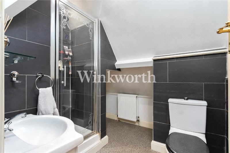 Powys Lane, London, N14