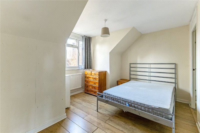 Wolftencroft Close, London, SW11