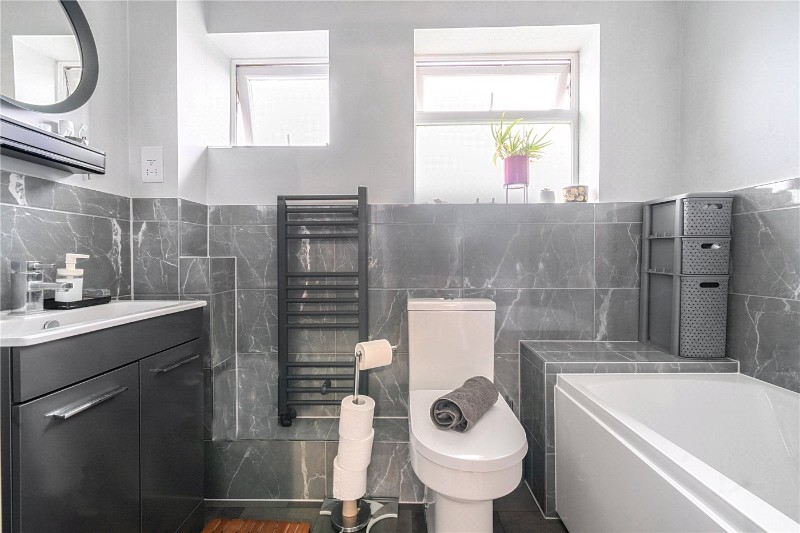 Walton Way, Newbury, Berkshire, RG14