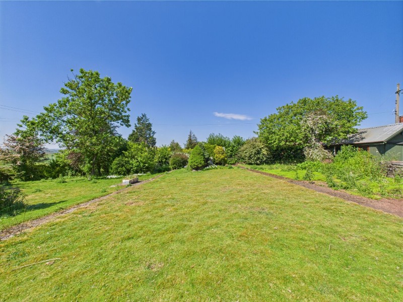 Barnstaple Cross, Crediton, Devon, EX17