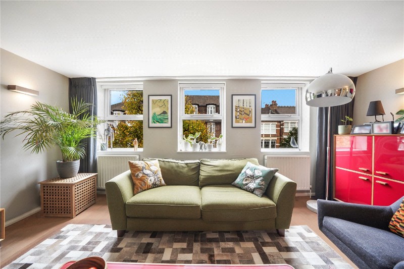 Alexandra Park Road, London, N10