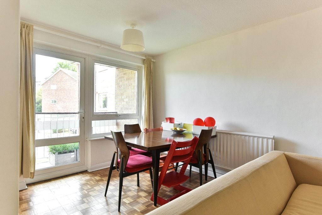 2 bedroom property for sale in Maple Road, Surbiton, KT6 (Ref SUR190015
