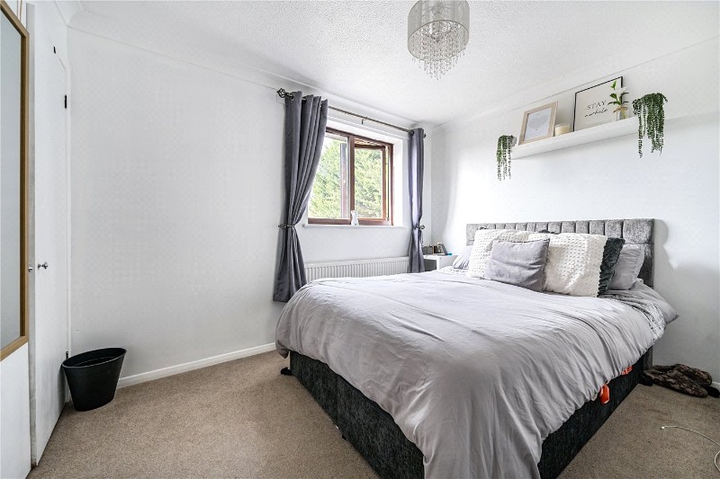 Wolsingham Way, Thatcham, Berkshire, RG19