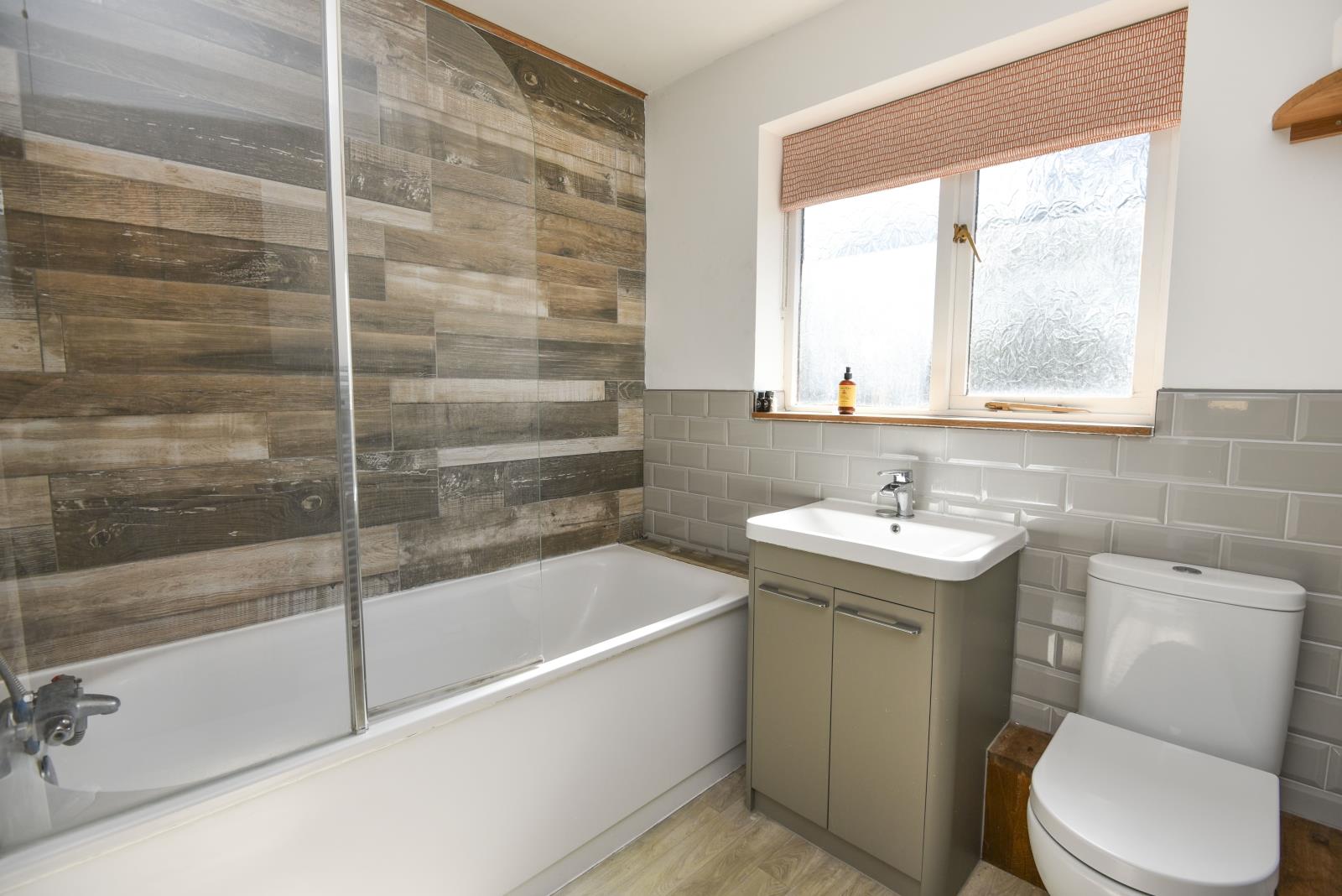 A BATHROOM DSC_8294.