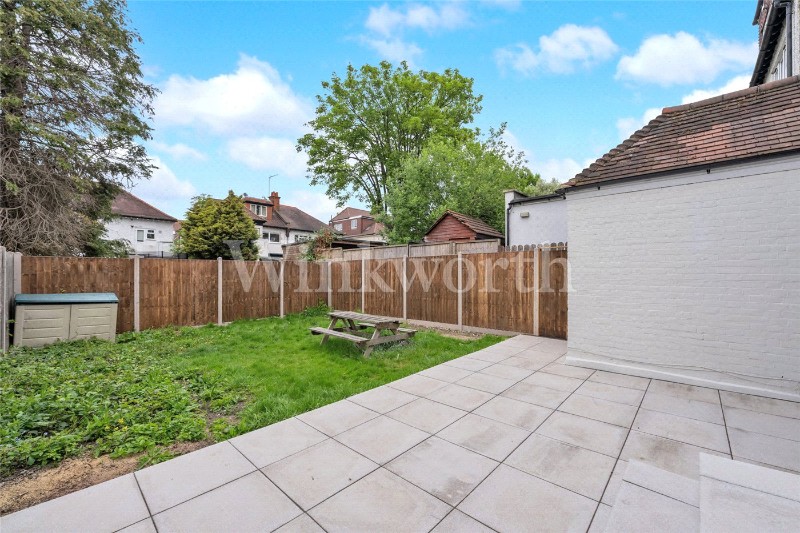 Ravenscroft Avenue, London, NW11