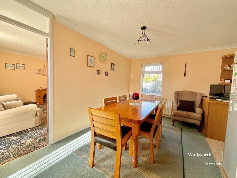 Bluebell Close, Highcliffe, Dorset, BH23