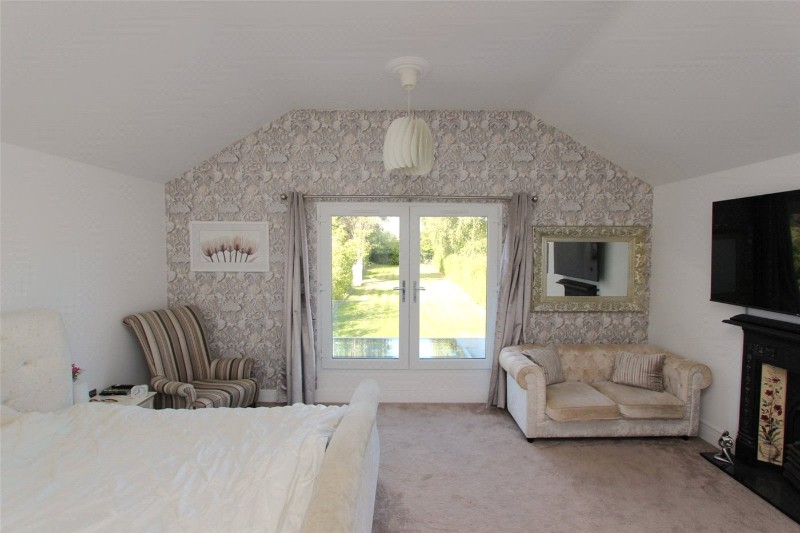 Trinity Road, Rayleigh, Essex, SS6