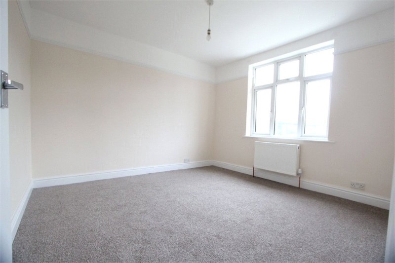 Hazelwood Grove, Leigh-on-Sea, Essex, SS9