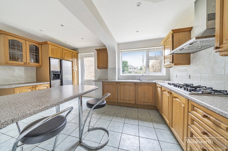 Oak Tree Close, Virginia Water, Surrey, GU25