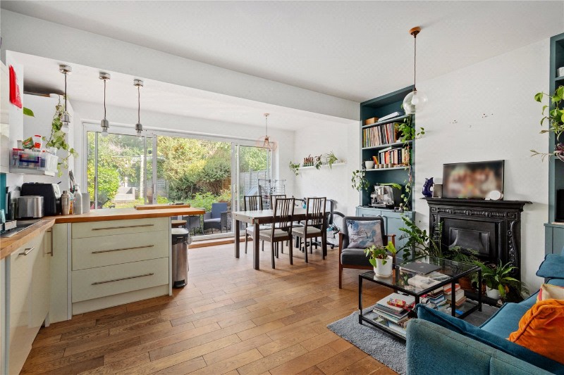 Blackshaw Road, London, SW17