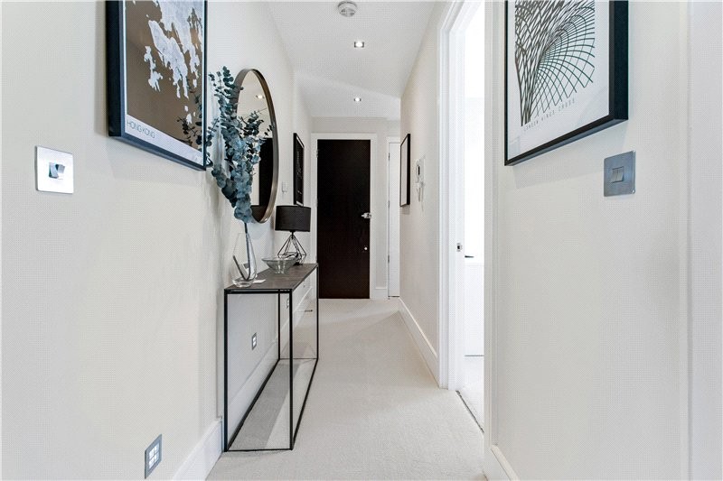 Renfrew Road, London, SE11