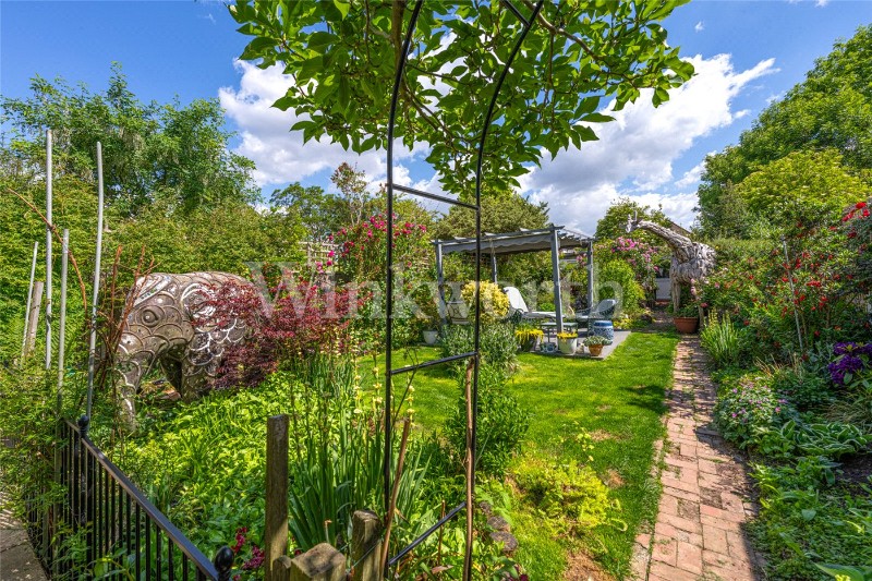 Dersingham Road, London, NW2