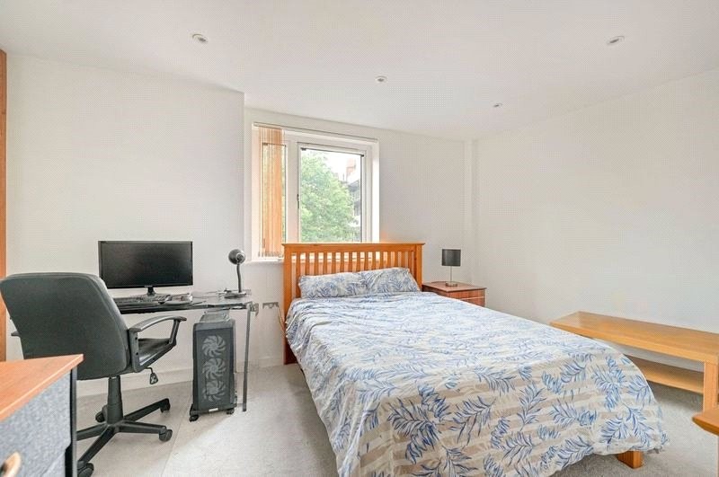 Cavell Street, London, E1