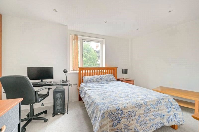 Cavell Street, London, E1