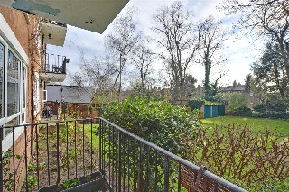 Oakcroft Road, London, SE13