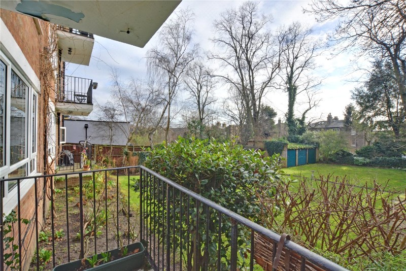 Oakcroft Road, London, SE13